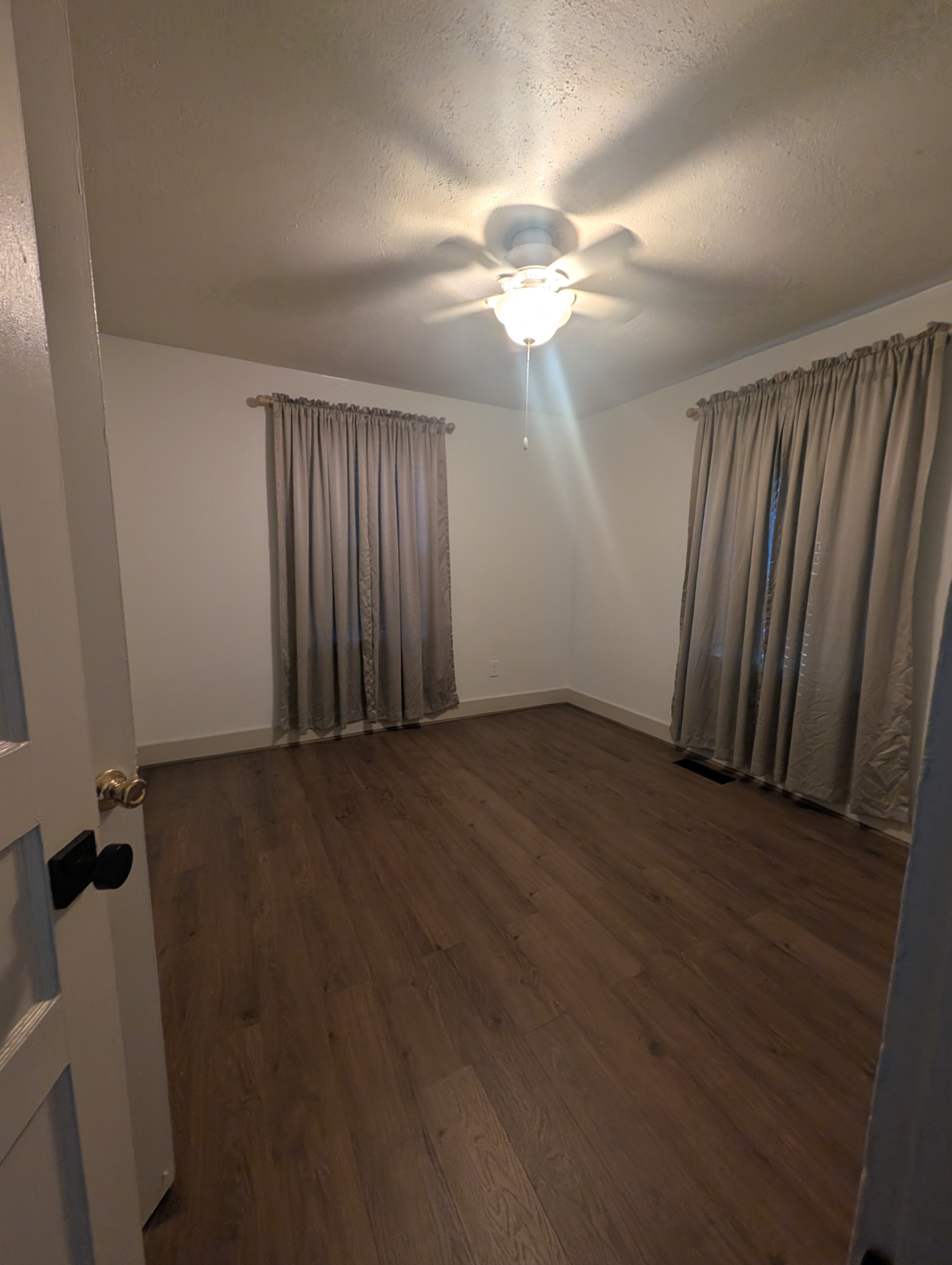 923 East Valley Drive